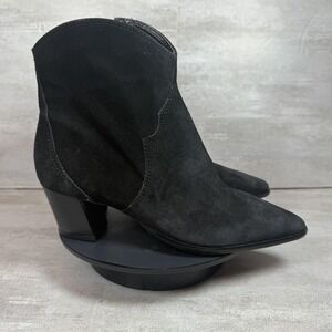 Bernardo Boots Womens Size 6M Black Suede Leather Western Ankle Zip Chunky Heel